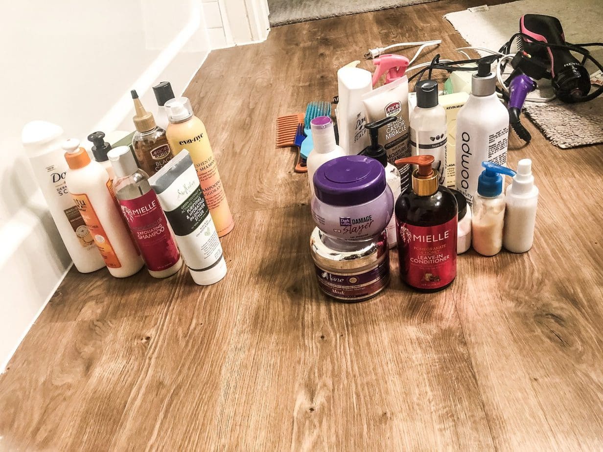 https://www.texturedtalk.com/wp-content/uploads/2019/05/How-to-Organize-Your-Hair-Products-Textured-Talk-2-1440x1080.jpg